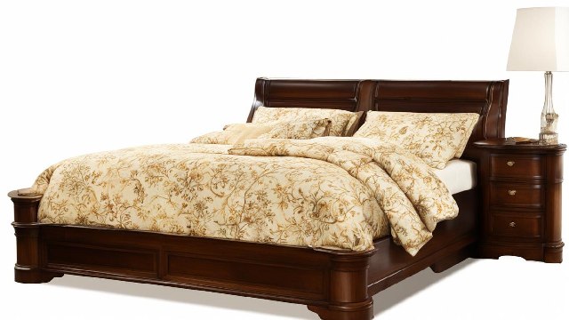 Кровать является центральным элементом спальни